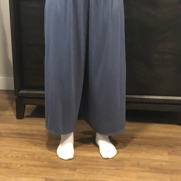 Pants - Picture 4 of 6